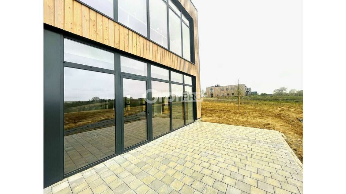 Bureau de 113m² à louer en RDC à Saint Quentin