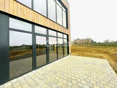 Bureau de 113m² à louer en RDC à Saint Quentin