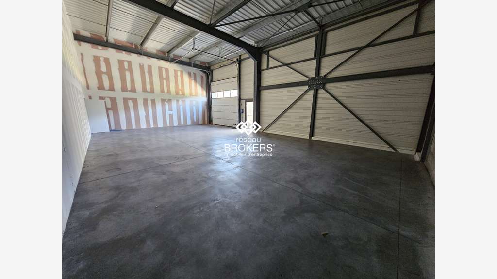 A louer local 332m² à Faverges-seythenex