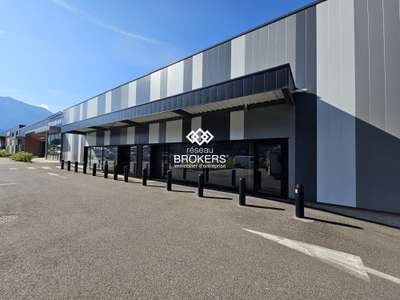 A louer local 332m² à Faverges-seythenex