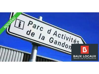 Location Locaux d'activités - Entrepôts à Salon-de-Provence