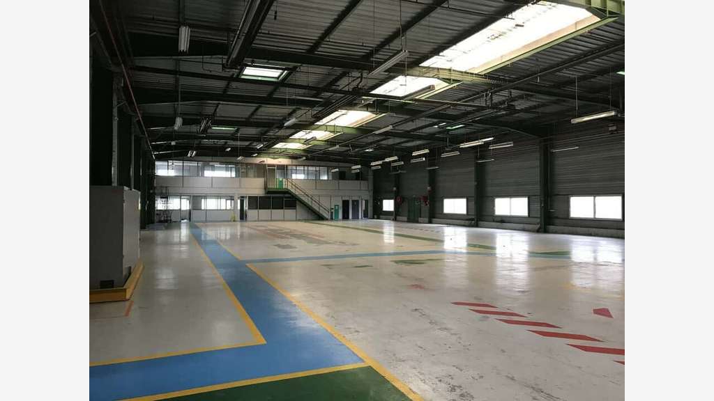 À louer site industriel de 13 120m² à Moreuil
