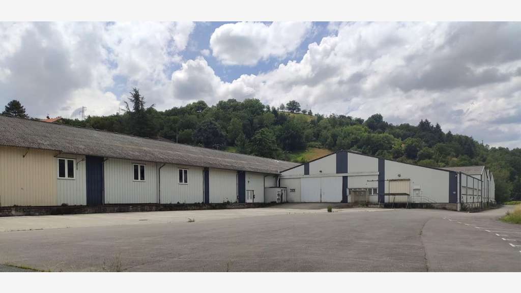 Site industriel 6795m² sur 1,6 ha à Decazeville 