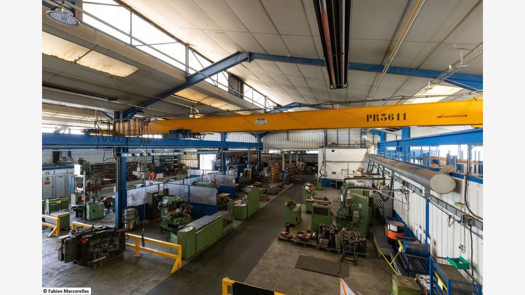 Site industriel 7471m²  à Viviez dans l'Aveyron 