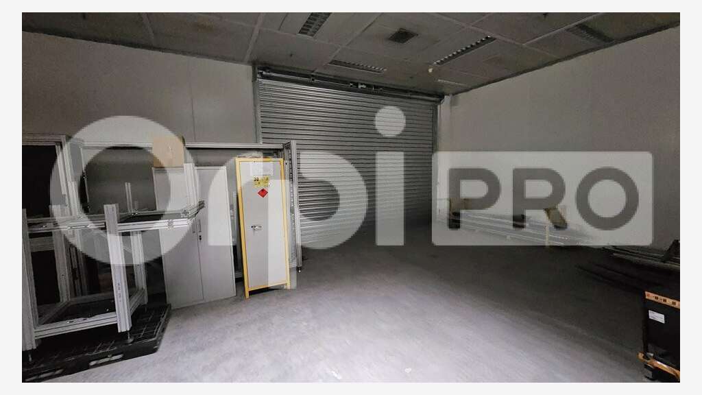 Site logistique 5266m² à louer à Canéjan 
