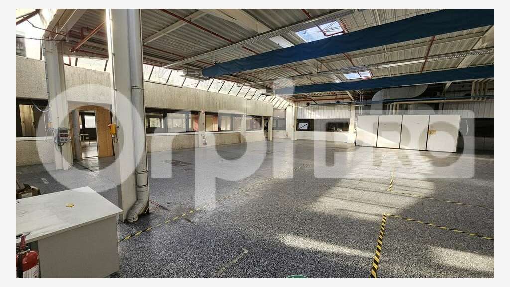 Site logistique 5266m² à louer à Canéjan 