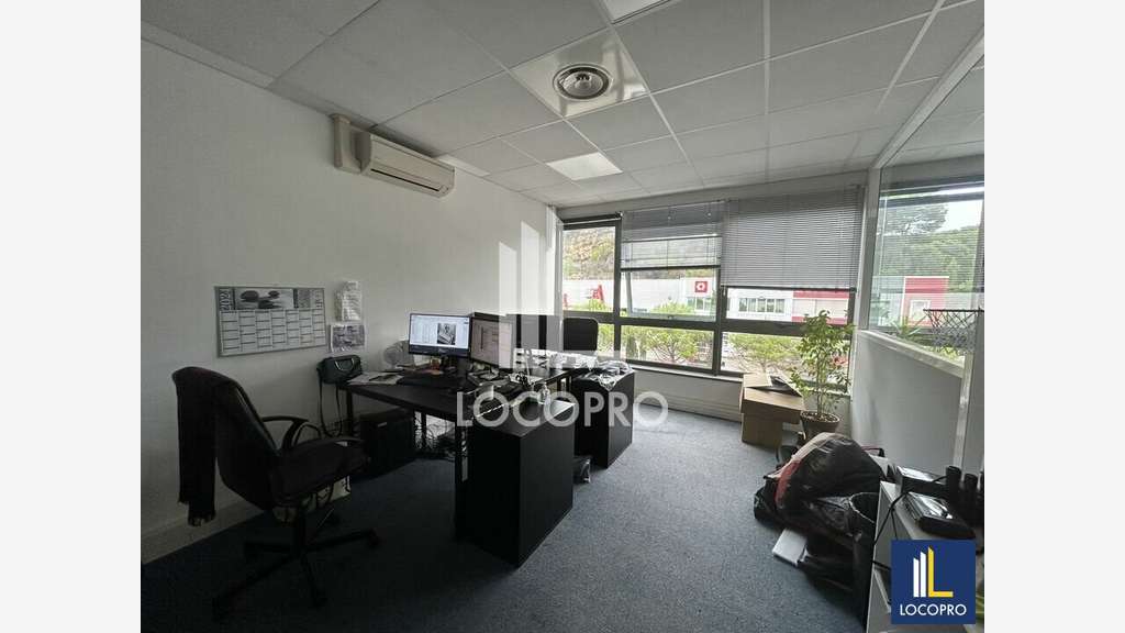 Bureaux de 485m² à louer à Sophia Antipolis