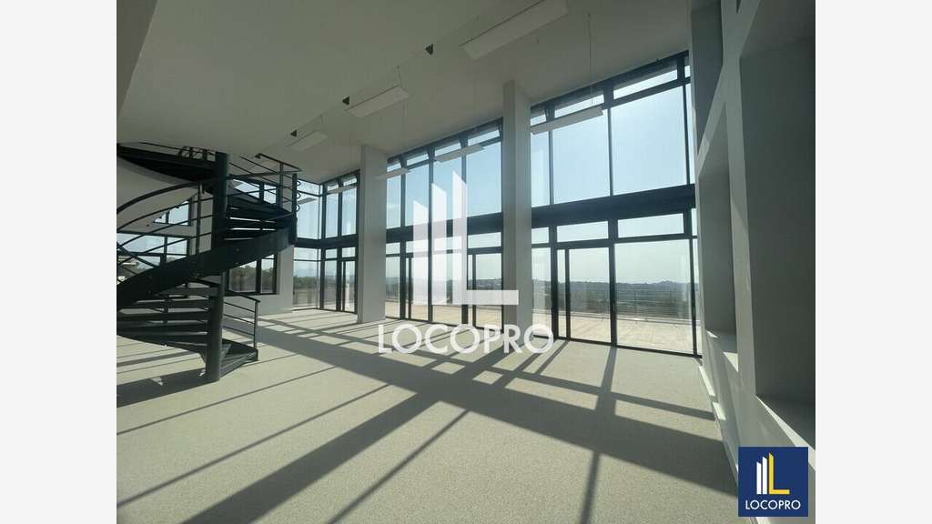 Bureaux de 4625m² à louer à Sophia Antipolis