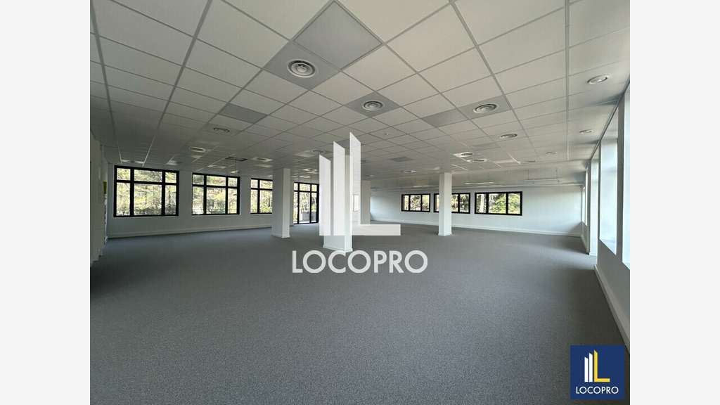 Bureaux de 4625m² à louer à Sophia Antipolis