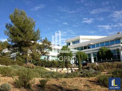 A louer bureaux de 759m² à Sophia-Antipolis