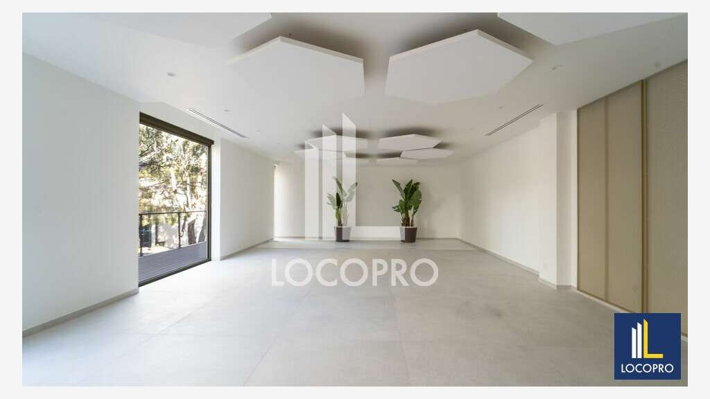 Bureaux neufs de 1028m² à louer à Sophia Antipolis