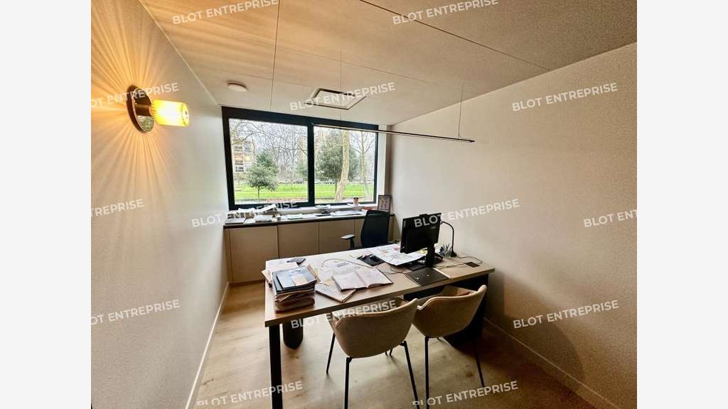 Sous-location bureaux 90m² proche métro à Rennes