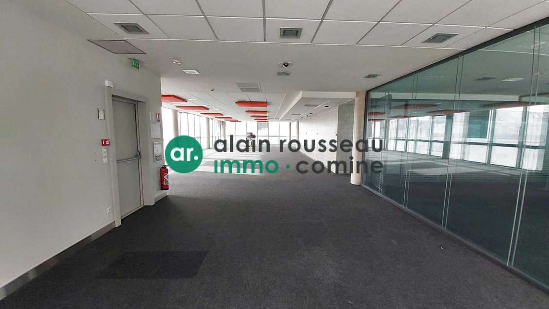 A louer bureaux de 603m² à Angers prox St Serge
