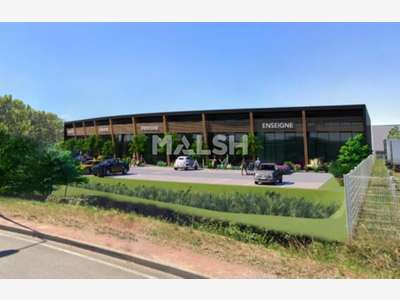A louer local commercial 374m² Andrézieux Bouthéon