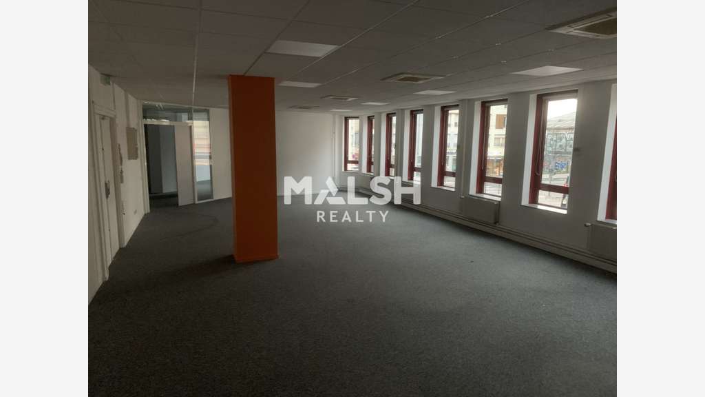 A louer bureaux 171m² à Lyon 7e Gerland