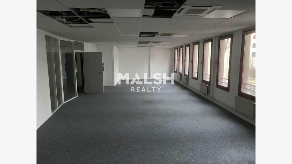 A louer bureaux 171m² à Lyon 7e Gerland