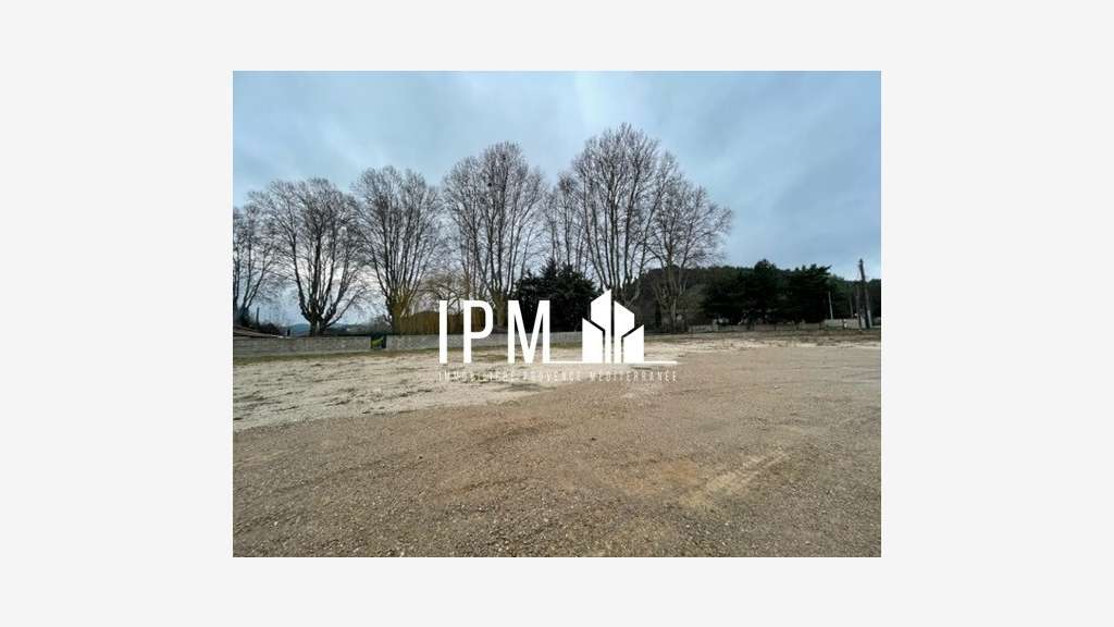 A louer terrain 1257m² Peyrolles-en-provence 13860