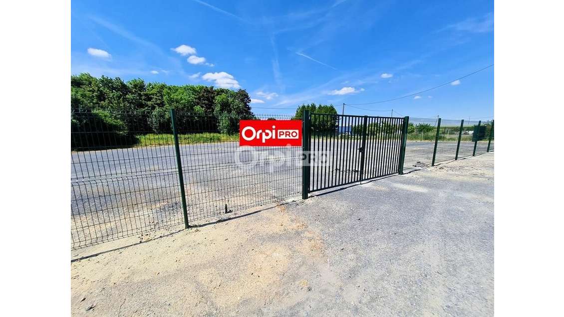 A louer terrain 2400m² aux portes de Soissons