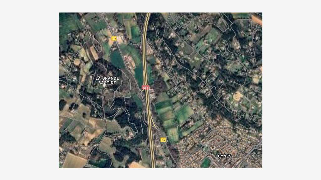 Terrain 1000m² à louer à Aix-en-Provence 13080