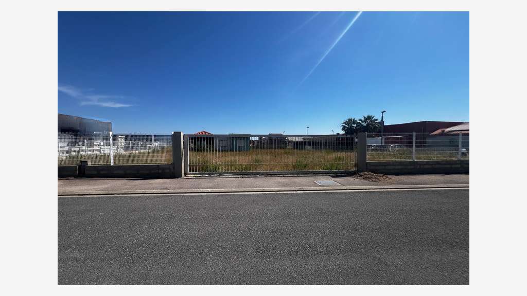 A louer terrain d'activité 1084m² Argelès-sur-Mer