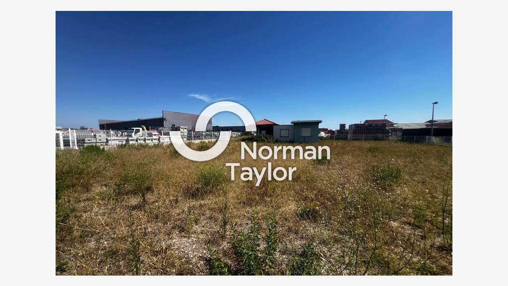 A louer terrain d'activité 1084m² Argelès-sur-Mer