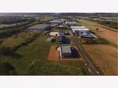 À vendre ou à louer – terrain de 7,2 ha dans la Zo