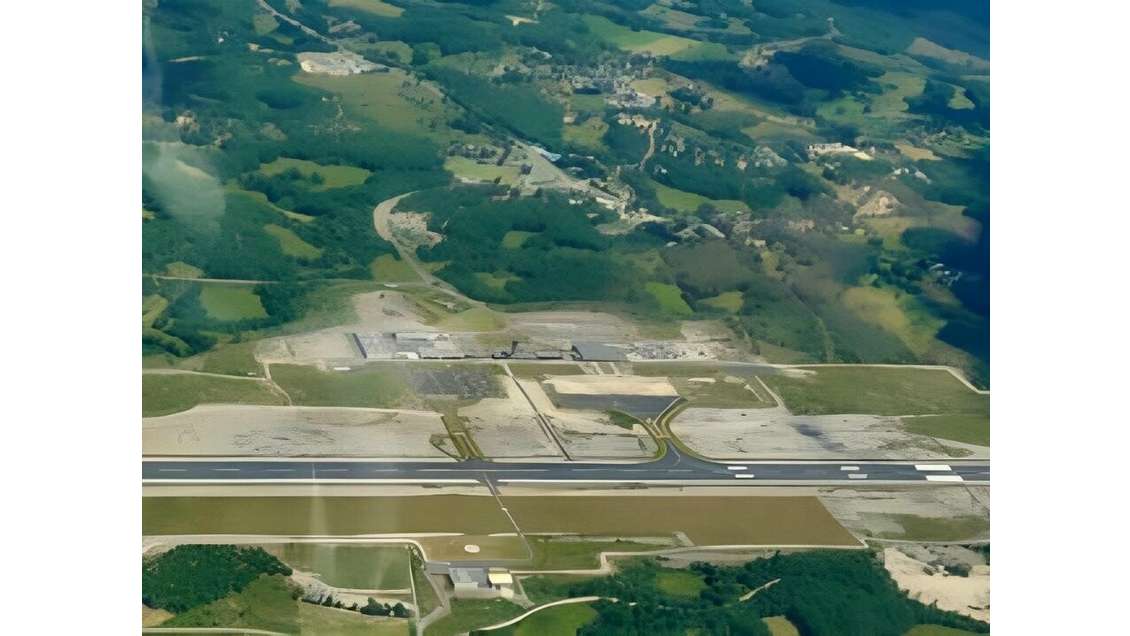 Terrain de 2,5 hectares à louer aéroport de Brive