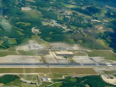 Terrain de 2,5 hectares à louer aéroport de Brive