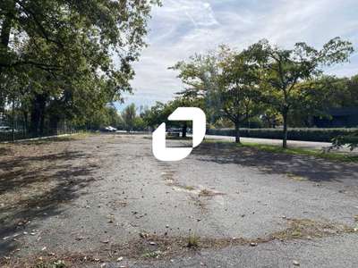 Location Terrains industriels et agricoles à Canéjan