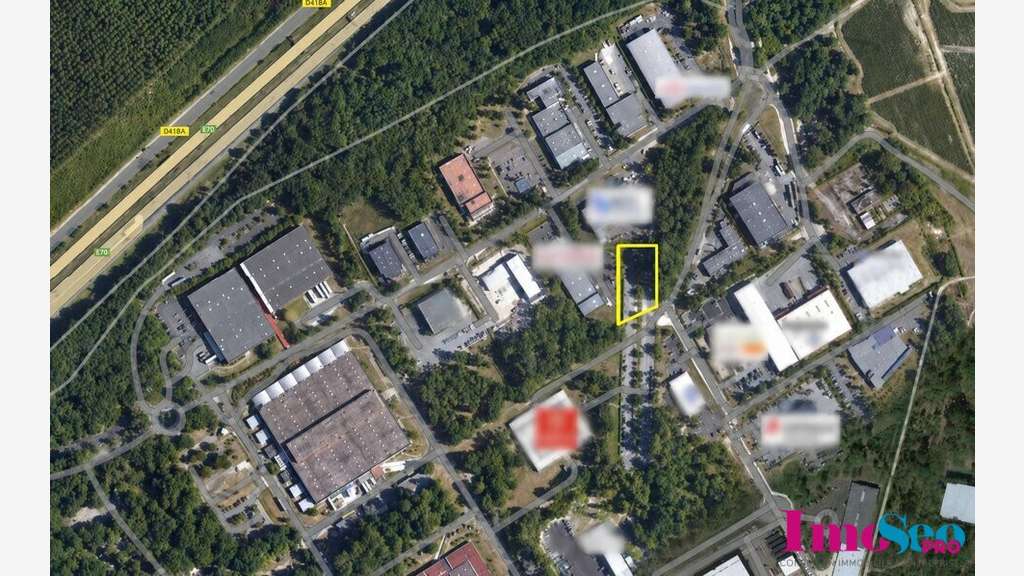 Terrain 2527m² à louer ZA Courneau sortie 25 A63