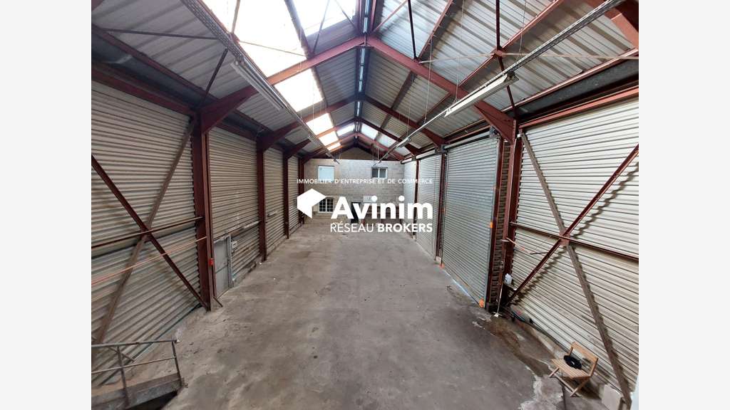Terrain industriel 7270m² à Villeneuve-le-Roi