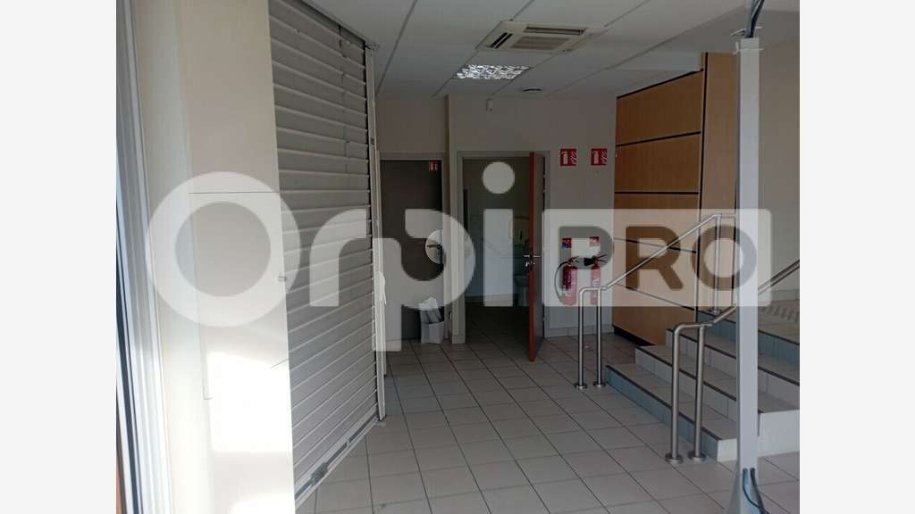 Local commercial 191m² à louer à Reims Tinqueux 