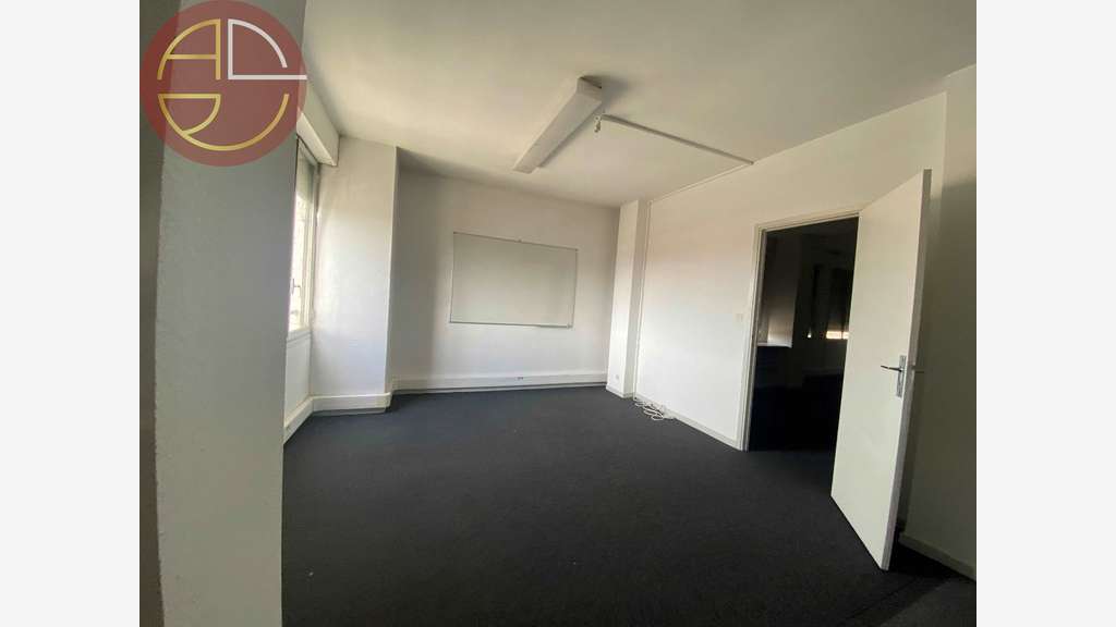 Location bureaux 83m² RDC à Toulouse Jean Jaures