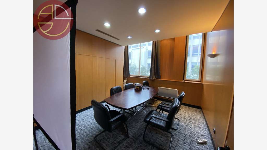 Location local 776m² à Toulouse Nord Est Fondeyre