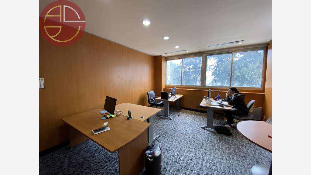 Location local 776m² à Toulouse Nord Est Fondeyre