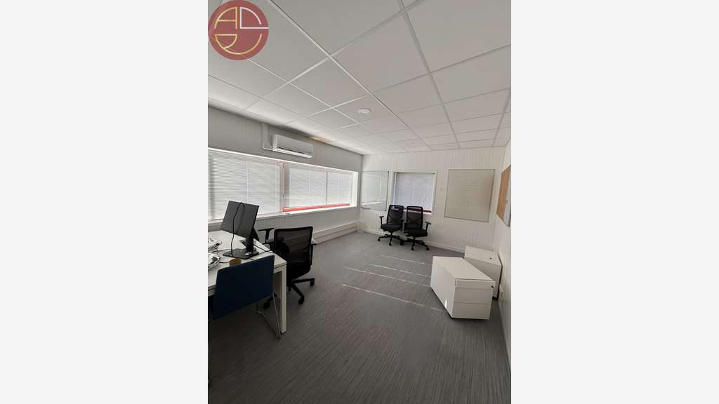 Loue bureaux atypiques 340m² Toulouse Sept Deniers
