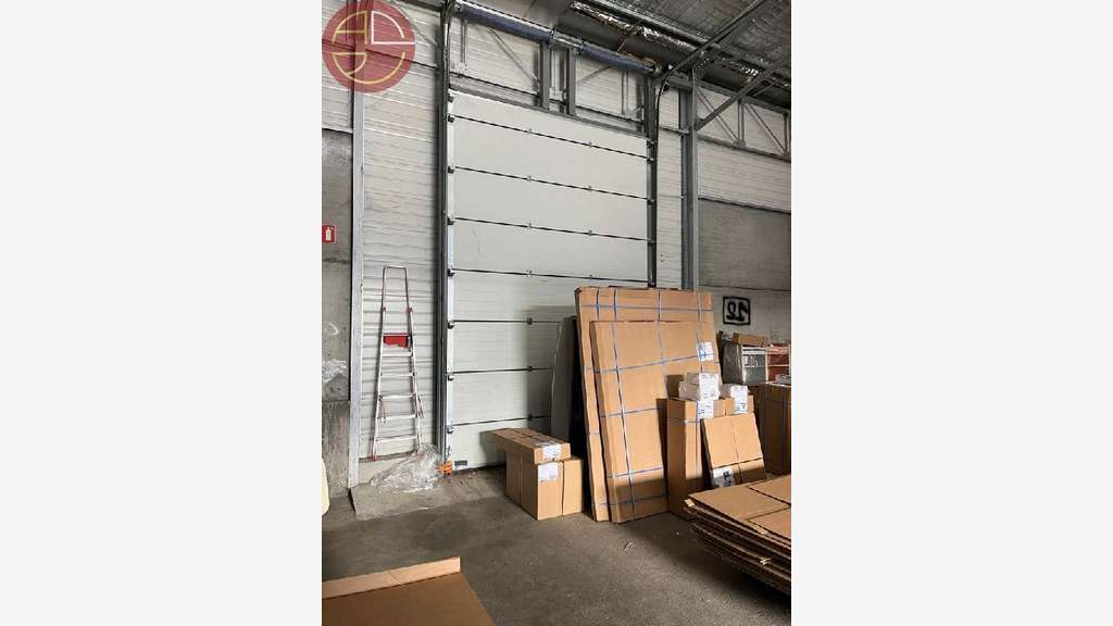 A louer entrepôt 263m² Toulouse Sud Ouest Larrieu
