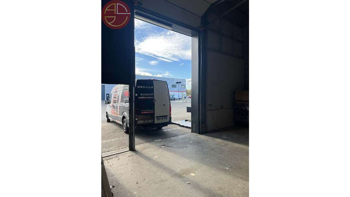 A louer entrepôt 263m² Toulouse Sud Ouest Larrieu