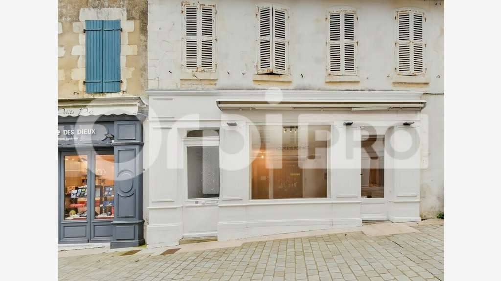 Location saisonnière beau local Saint-Martin-de-Ré