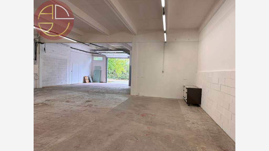 location entrepôt bureau de 200m² à l'Union