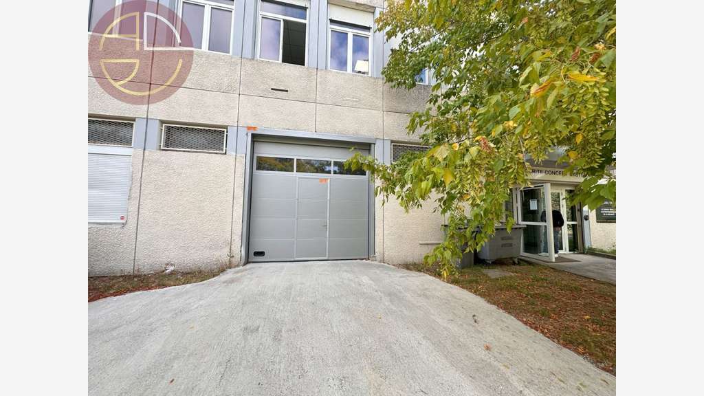 location entrepôt bureau de 200m² à l'Union