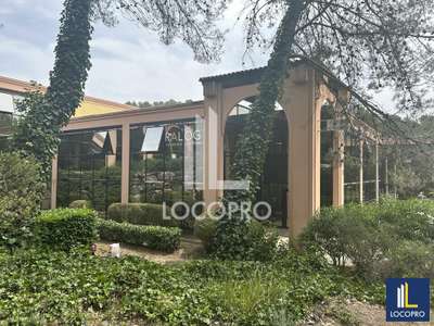 Bureaux de 540m² à louer à Valbonne
