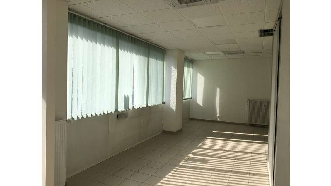 A louer bureaux de 66m² à Valence Polygone