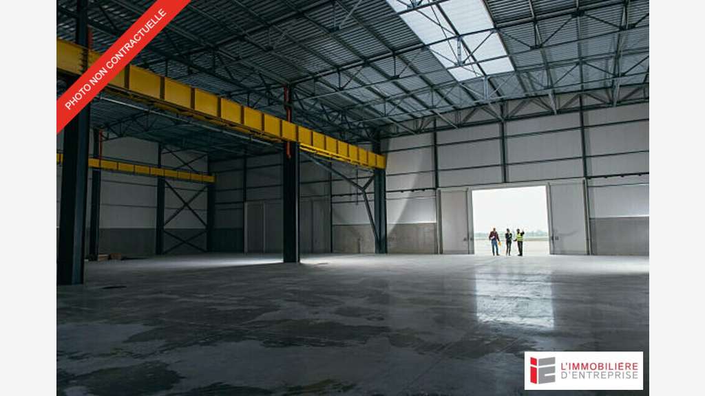 A louer local d'activité 3797m² sur 1ha  à Vannes