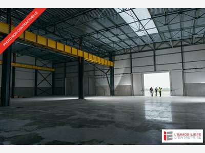 A louer local d'activité 3797m² sur 1ha  à Vannes