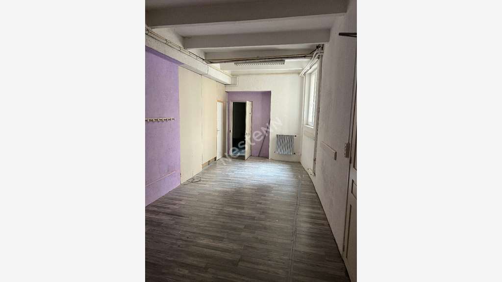 A louer local commercial de 177m² à Verdun