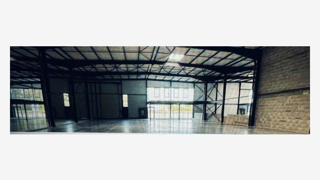 Loue local commercial 870m² Villefranche-sur-Saône