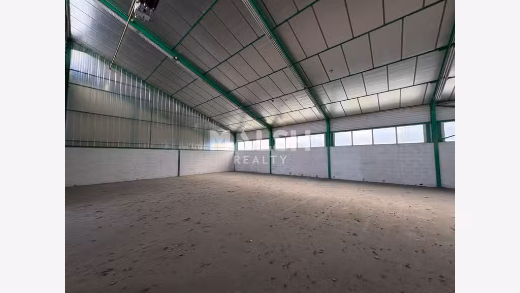 Locaux d'activités à vendre ou à louer à Mornant