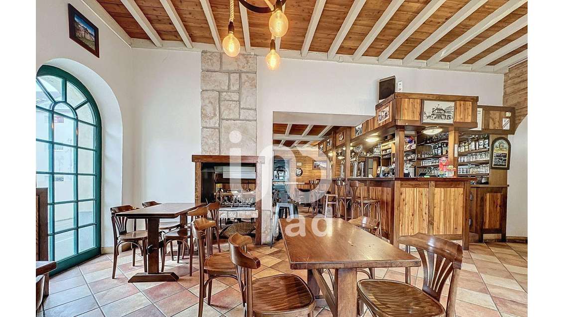 Vente bar tabac jeux à Sainte-Marie-de-Campan