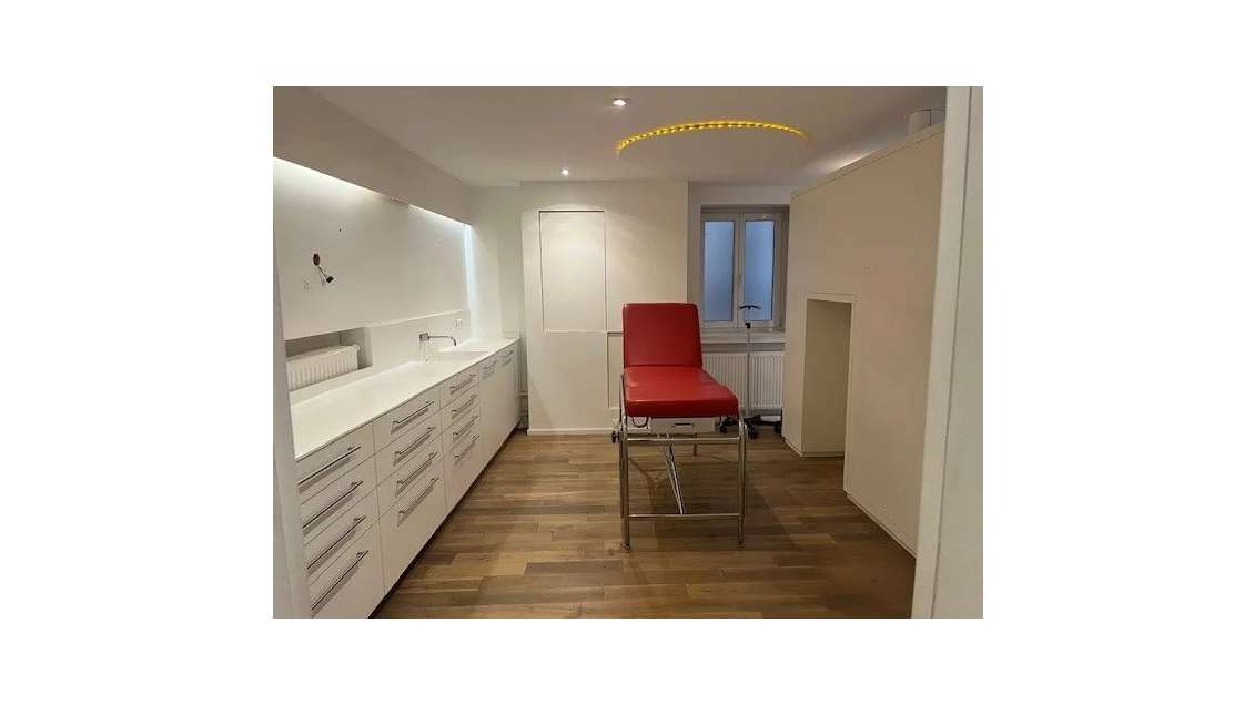 Vente bureau 80m² PMR à Strasbourg centre